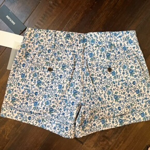 Dear John Hampton Floral Shorts 29 - Picture 2 of 5